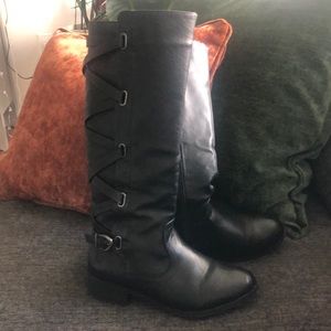 Riding boots